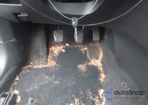 2013 Mazda Mazda3 I Sv z USA, uszkodzony, nr VIN JM1BL1TF4D1833693